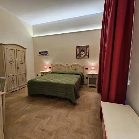 Del Roster Vendégház 3*